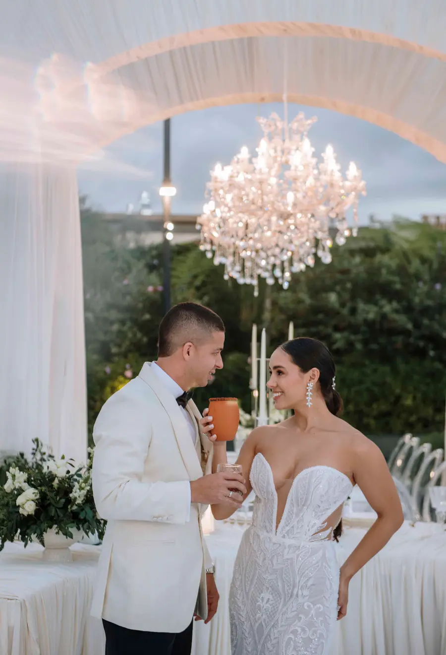Primer baile de una pareja de recién casados